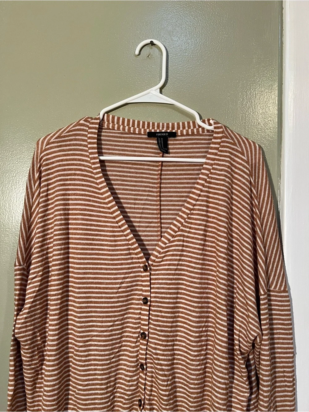 Forever 21 Womens Size Medium Cardigan Top Tan White Stripes Button Down Stretch